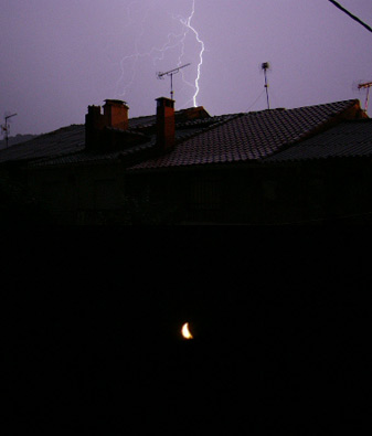 Noche de tormenta/ noche clara